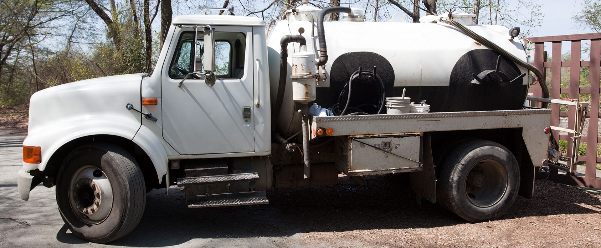 Specialized truck for septic work